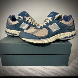 Men’s New Balance 2002R Vintage Blue Beige Indigo Running Sneakers US Size 9.5